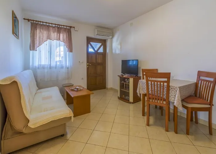 Apartament Dino