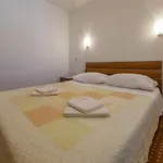 Dino Apartmán *