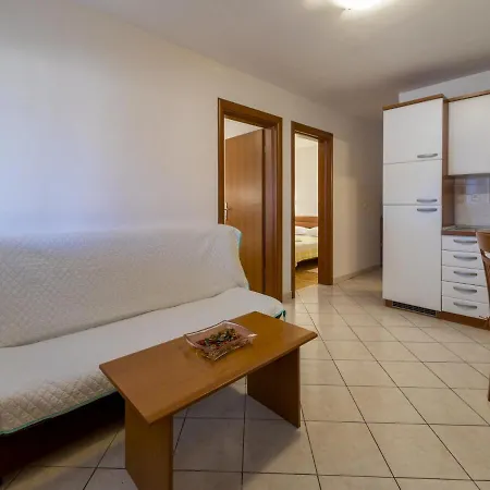 Dino Apartman
