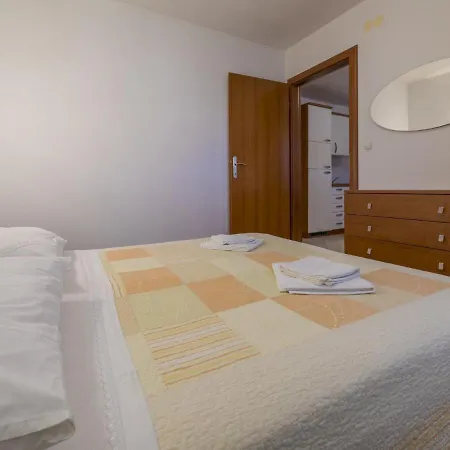 Dino Apartman *