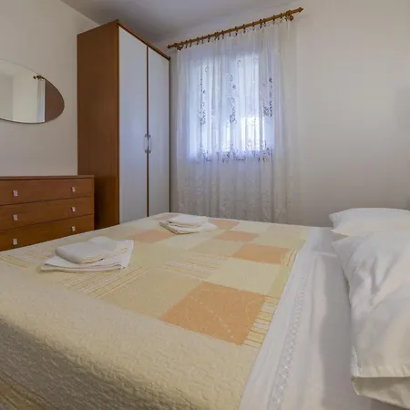 Dino Apartman Crikvenica